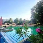 Százszorszép Appartement *